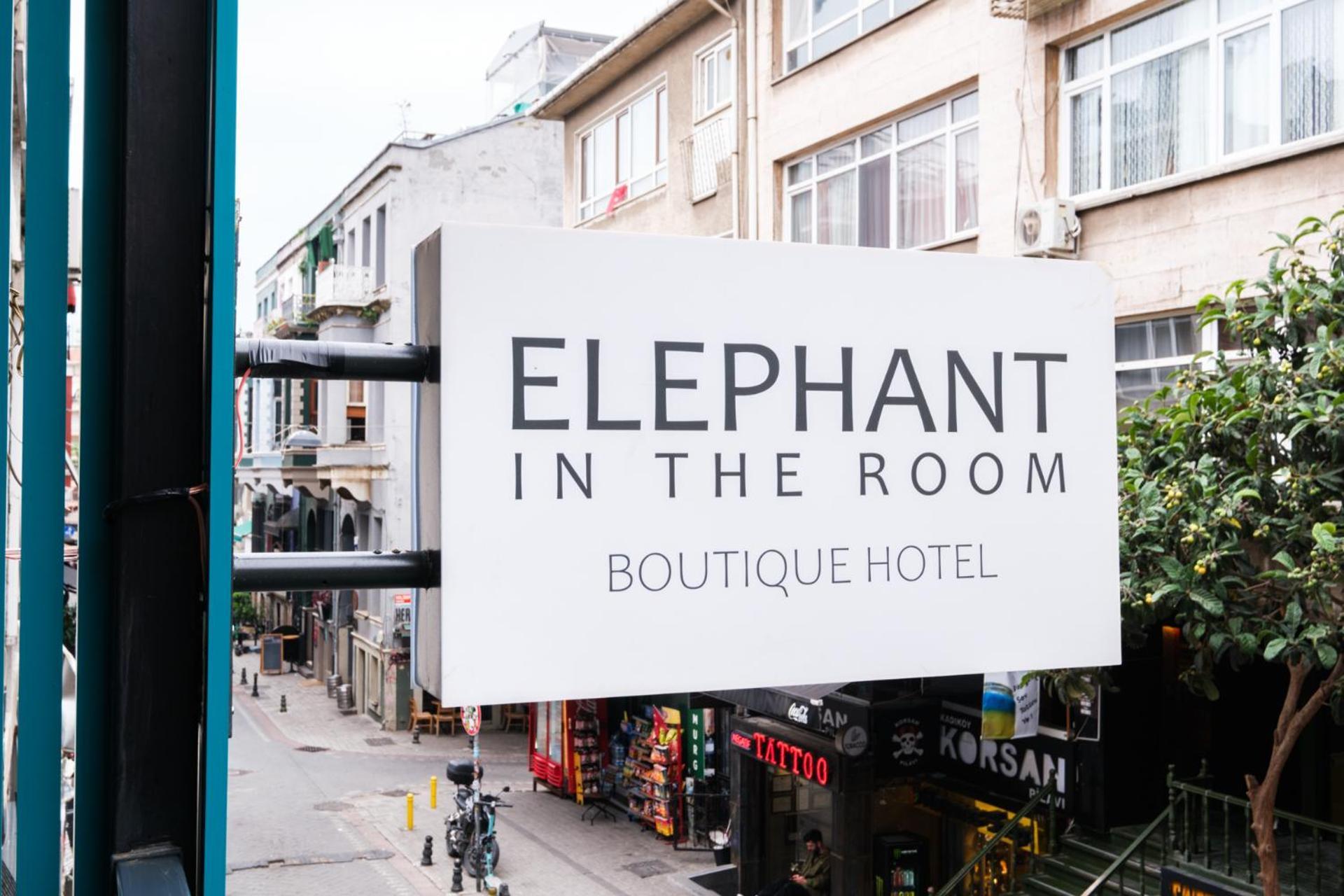 Elephant In The Room Istanbul Exteriör bild